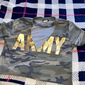 Long cute shirt! Size Medium